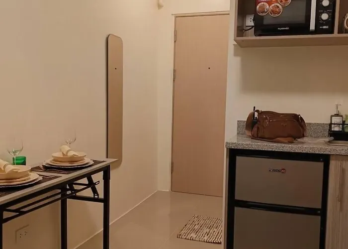 Goldyrich Staycation Place -urban Deca Tower Cubao * Manila